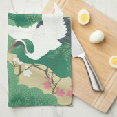 Kraanvogel met pijnboom en kruimelbloesem theedoek (Quarter Fold)