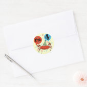 Krab 4e verjaardag Tshirts en geschenken Ronde Sticker (Envelop)
