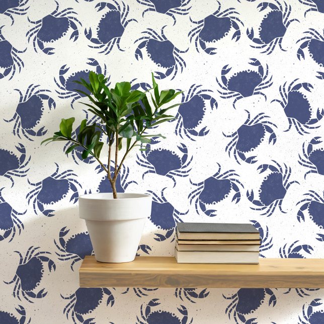 Krab Blauw en Wit Kustpatroon Behang (Crab navy blue and white coastal themed wallpaper)