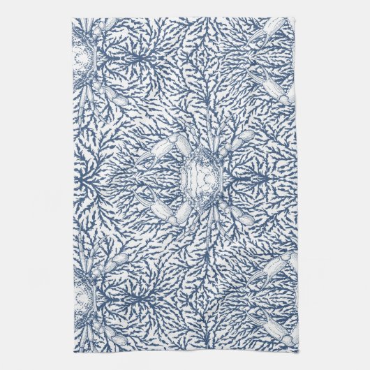 Krab en zee wiet, kustzomer in wit en nav theedoek (Verticaal)