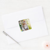 Krabbenetende makak vierkante sticker (Envelop)