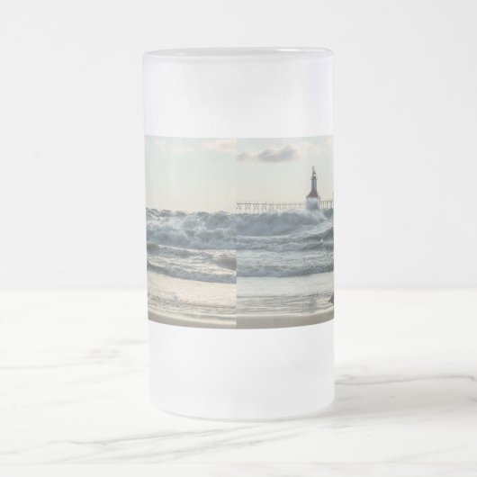 Kracht achter schoonheidsbevruchte Mok van glasbie (Center)