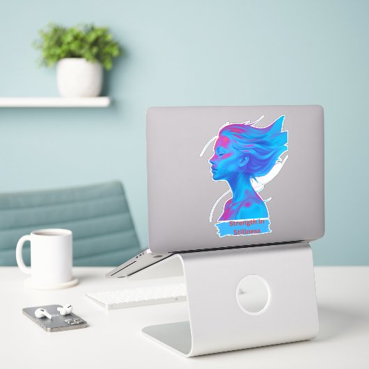 Kracht in stilte  sticker (Laptop op bureau)