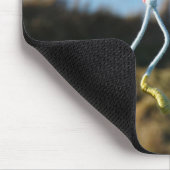 Kracht patser Fubby aan Prikkeldraad. Muismat (Hoek)