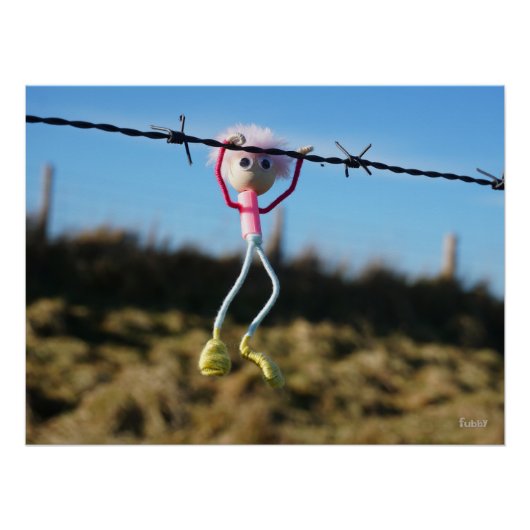 Kracht patser Fubby aan Prikkeldraad. Perfect Poster (Voorkant)