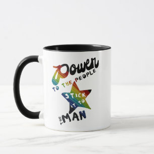 Kracht voor de bevolking (Retro-regenboogpleister) Mok