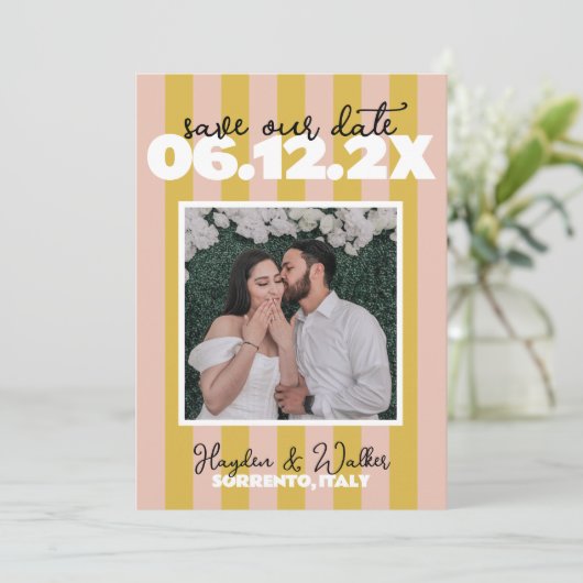 Krachtig preppy roze en geel in Italiaanse Rivièra Save The Date (Staand voorkant)