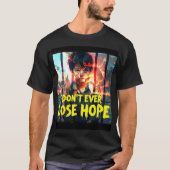 Krachtige boodschap van hoop - Jongen achter de tr T-shirt (Voorkant)