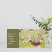 Krachtige kudde van Cedar Waxwings Aankondiging (Staand voorkant)