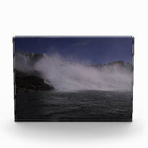 Krachtige Niagara-watervallen