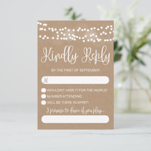 Kraft Kant en Lichten Rustieke Bruiloft RSVP (Staand voorkant)