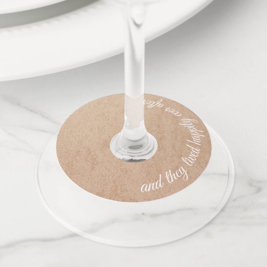 Kraft Paper en ze wonen altijd goed Wijnglaslabel (Dichtbij)