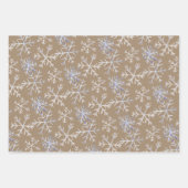 Kraft Rustic Hand-Drawn Icy Blue White Snowflakes Inpakpapier Vel (Voorkant)