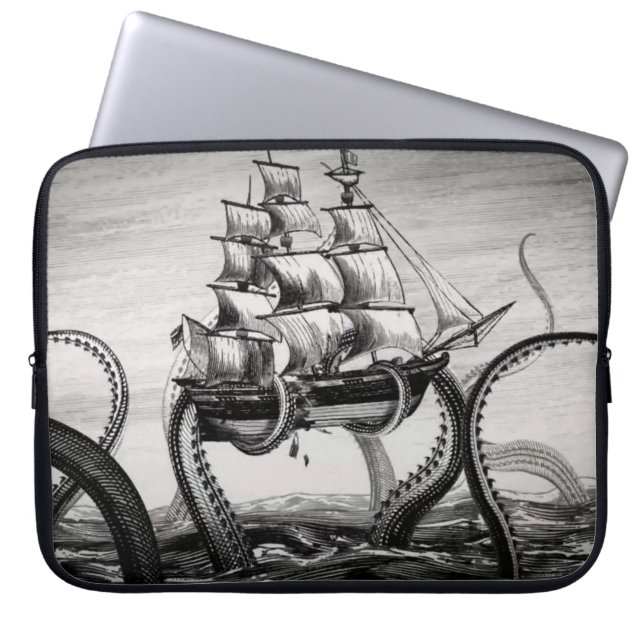 Kraken Holding A Pirate/Sailing Ship 15-inch Sleev Laptop Sleeve (Voorkant)
