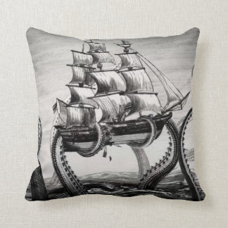 Kraken Holding Pirate/Sailing Ship 20" Pillow Kussen