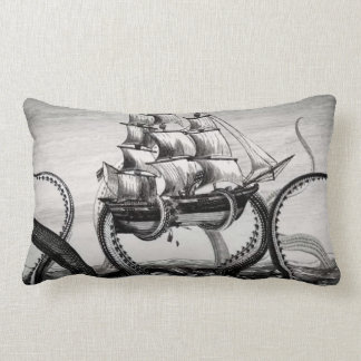 Kraken Holding Pirate/Sailing Ship Lumbar Pillow Kussen