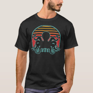 Kraken Retro  Cthulhu 80s Style Octopus Gif T-shirt