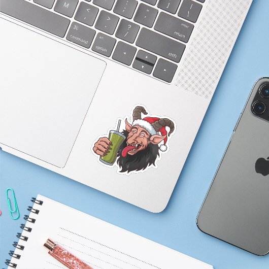 Krampus Drinkt Groene Matcha Kerstmis Spooky  Sticker (Laptop met iPhone)