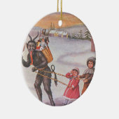 Krampus steelt speelgoed en kinderen keramisch ornament (Rechts)