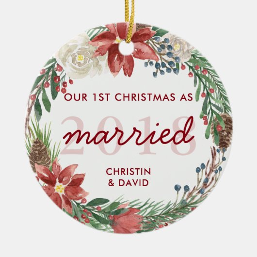 Krans Onze Eerste Kerstmis Als Getrouwd Foto Keramisch Ornament (Voorkant)