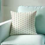 Kranspatroon Kussen<br><div class="desc">Voeg een beetje boerderijcharme toe aan uw interieur in een leuke minimalistische stijl. Dit kerstkussen maakt een lief housewarming cadeau voor de feestdagen. Mijn unieke ontwerp is voorzien van een eenvoudig waterverf kranspatroon. Om meer kerstdecoratie en -decoraties in mijn vakantie-collectie te zien,  bezoek www.zazzle.com/vginvites</div>