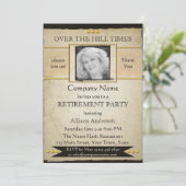 krant Style Photo Retirement Invite Kaart (Staand voorkant)