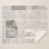 Kranten met oude onleesbare tekst.  grunge sherpa deken (Voorkant (horizontaal))