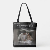 Krantenfoto Merry and Married Tote Bag (Achterkant)
