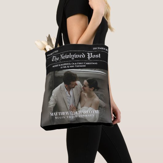 Krantenfoto Merry and Married Tote Bag (Dichtbij)