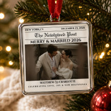 Krantenfoto van pasgetrouwden 'Merry and Married'