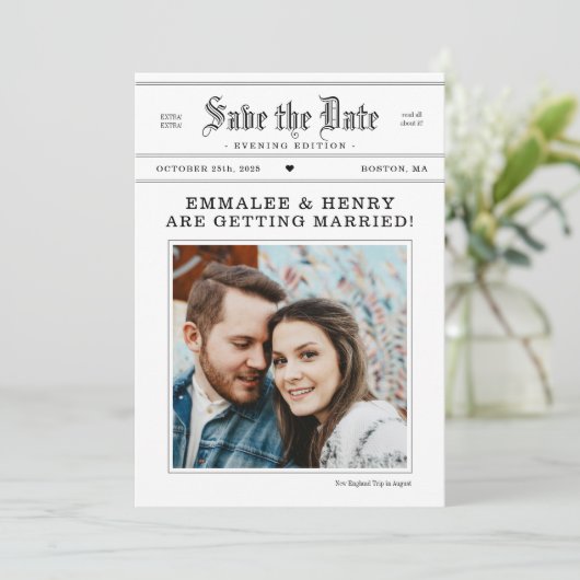 krantenfoto Weddenschap Save the Date Kaart (Staand voorkant)