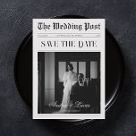 krantenfoto Weddenschap Save the Date Kaart<br><div class="desc">Verras uw dierbaren met deze moderne,  stijlvolle uitnodiging met een trendy krantenlook en uw aangepaste details. Voeg eenvoudig uw eigen informatie toe door op de optie "personaliseren" te klikken.</div>
