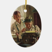  krantenjournalisten, schrijfmachines keramisch ornament (Voorkant)