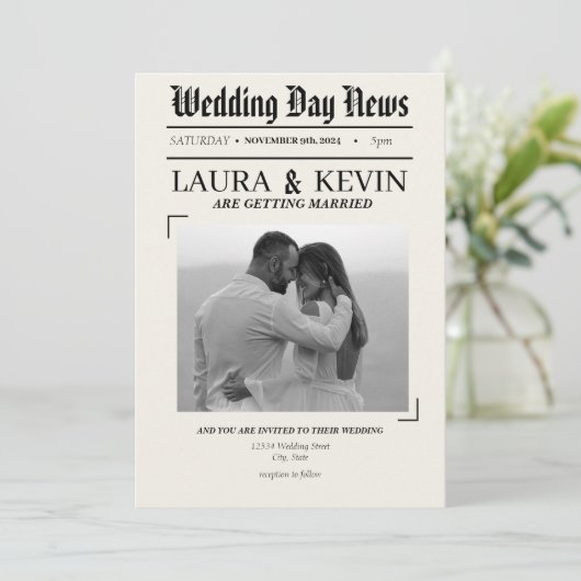 Krantenkop Bruiloft Kaart (Staand voorkant)