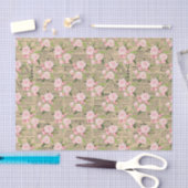  krantenpapier en roze rozen tissuepapier (Craft)