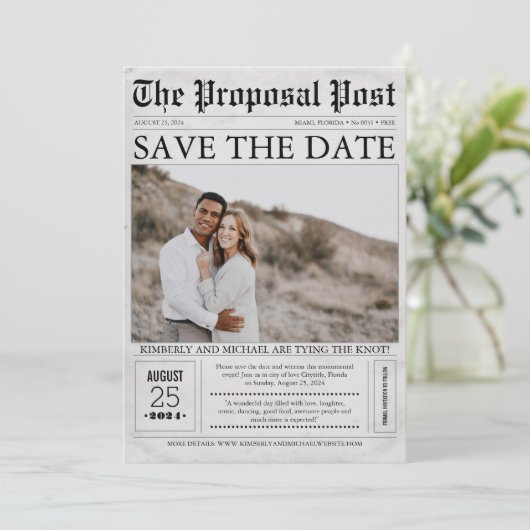 Krantenstijl Fun Sparen de Foto van de Datum Save The Date (Staand voorkant)