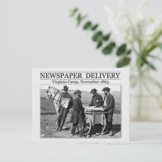 Krantenverkoper tijdens de burgeroorlog briefkaart (Staand voorkant)