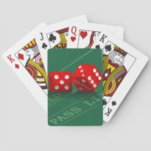Kraptafel met Las Vegas-dobbelstenen Pokerkaarten