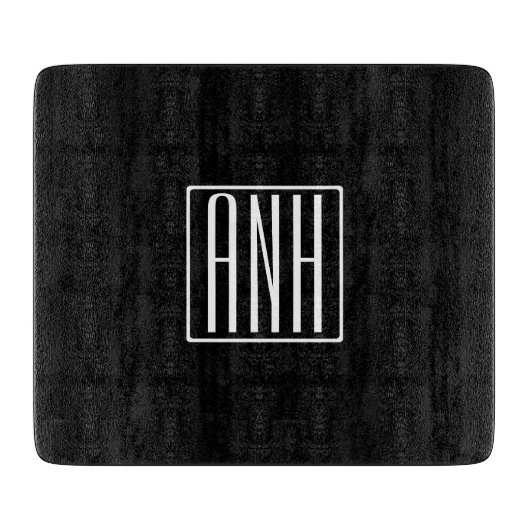 Kras Modern 3 Initiaal Monogram | Wit Op Zwart Snijplank (Voorkant)