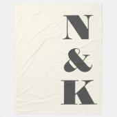Kras Moderne Monogram Eerste Letters Zwart Crème N Fleece Deken (Voorkant)