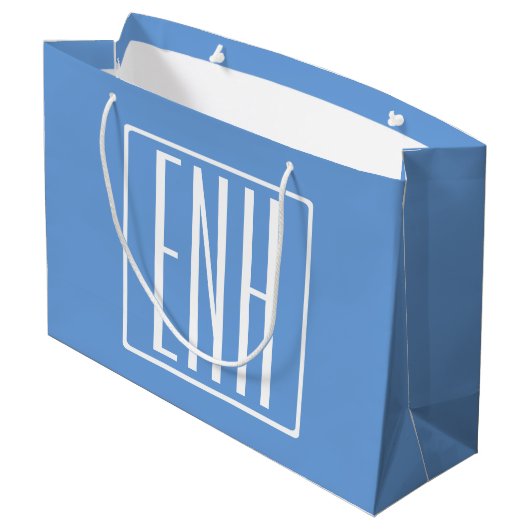 Krasmodern 3 initiële monogram | Zachte Blauwe Groot Cadeauzakje (Achterkant Gekanteld)