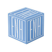 Krasmodern 3 initiële monogram | Zachte Blauwe Kubus (Voorkant hoekig)