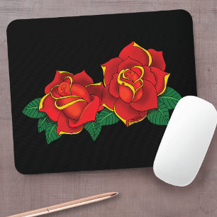 Krass-rode traditionele rozen tattoo zwart muismat