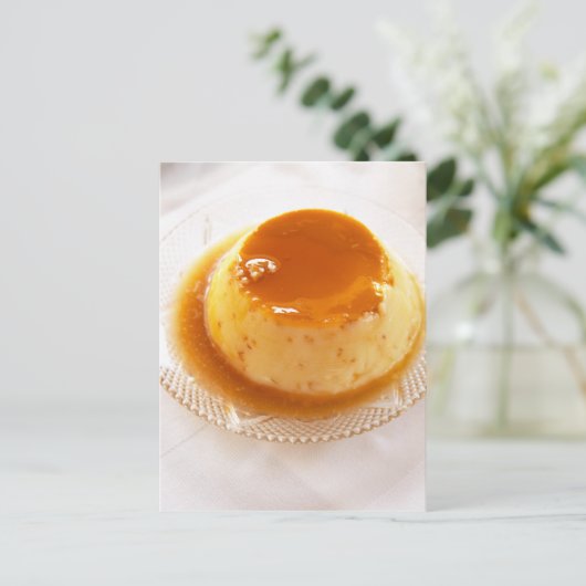 Kreemkaramelachtige pudding met karamel briefkaart (Staand voorkant)
