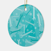 Kreuken, moeren en bouten keramisch ornament (Links)