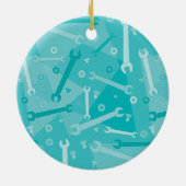 Kreuken, moeren en bouten keramisch ornament (Achterkant)