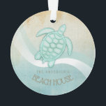 Kreukhuis Nautical Turtle Aqua Blue ID623 Ornament<br><div class="desc">Dit acrylzandontwerp in de zachte kleuren van zee en ornament stelt u in staat om eenvoudig uw eigen naam en tekst toe te voegen met behulp van de meegeleverde sjabloon. Het eenvoudige afbeelding van de schildpad op een benauwde, waterverf achtergrond wordt gemarkeerd door een golfaccent in aqua en wit. Als...</div>