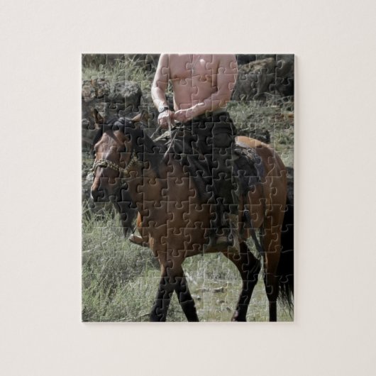 Kreukloze Poetin haalt een paard uit Legpuzzel (Verticaal)