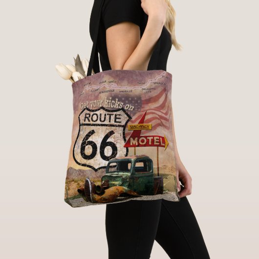 Krijg uw Kicks op Route 66 Tote Bag (Dichtbij)