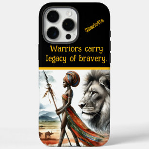 Krijger staat fier tegen Afrikaanse achtergrond iPhone 16 Pro Max Hoesje
